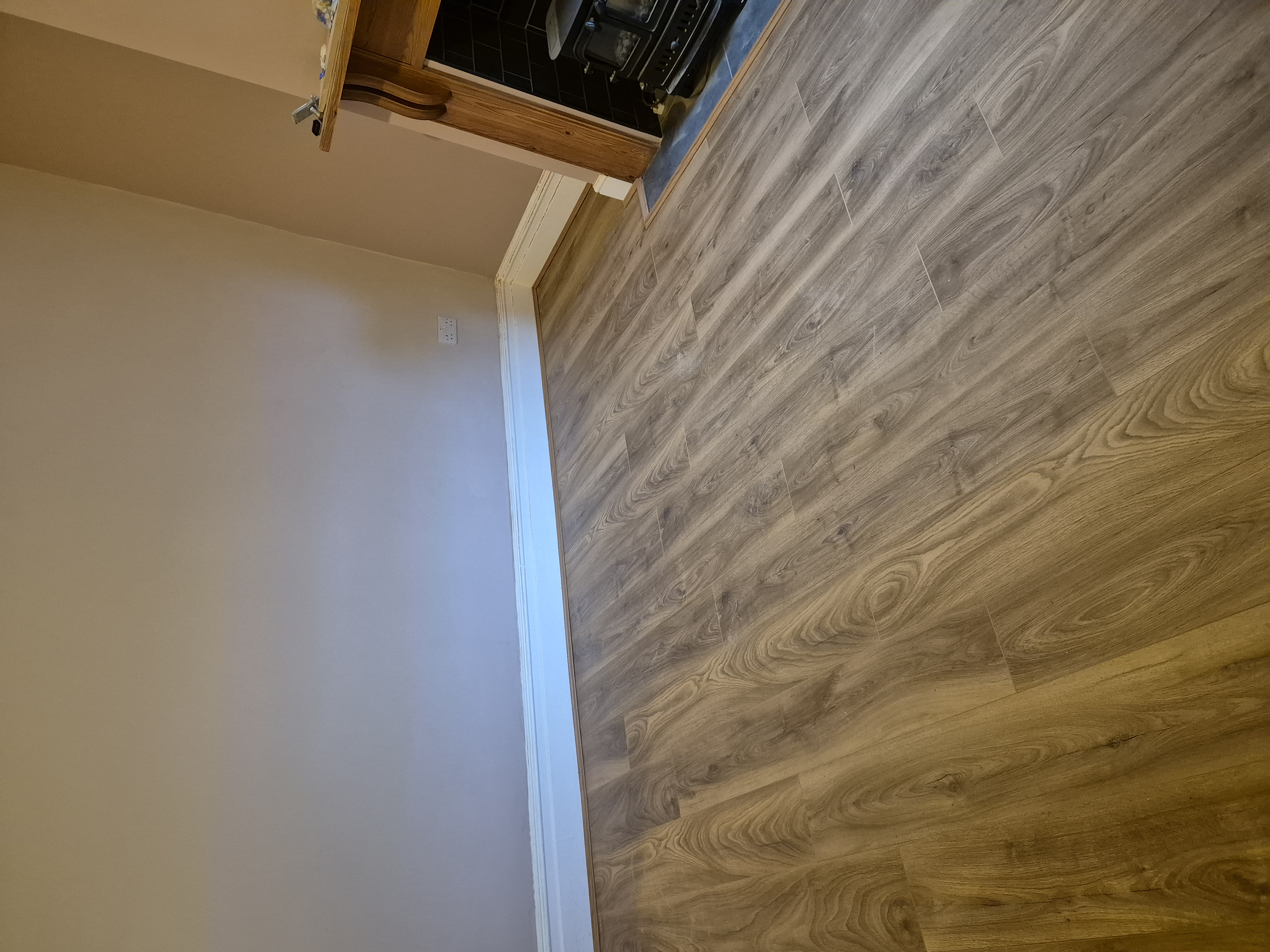 Laminate flooring thrapston